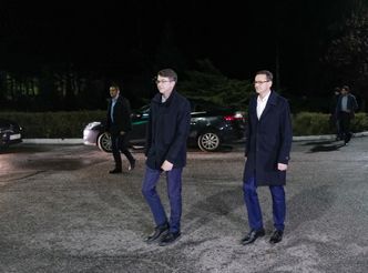 Wybory parlamentarne 2019. Premier od rana składa obietnice. Niższy ZUS, obwodnice, 14. emerytura