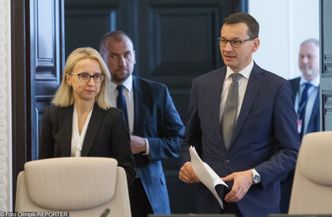Próg podatkowy w PIT bez zmian od dekady. Pół miliona Polaków na tym cierpi