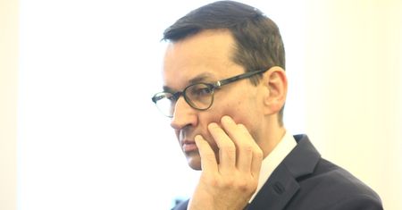 Morawiecki w młodości został porwany. Kazali mu kopać własny grób