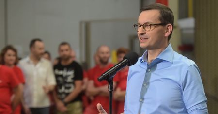 Obniżka PIT do 17 proc. Samorządy stracą? Premier odpowiada
