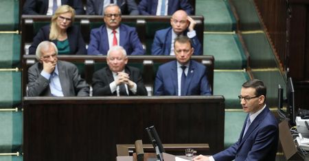 Expose Morawieckiego. Opozycja wytyka premierowi nieścisłości