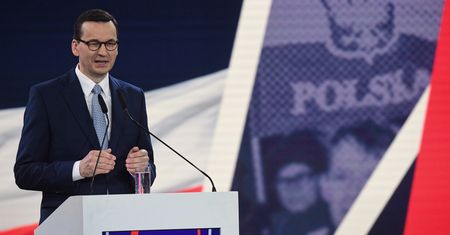 Konwencja PiS. Od 1 lipca 500+ na pierwsze dziecko. W maju 1100 zł dla emerytów. Premier podał koszty obietnic