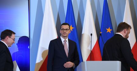 Makowski: "Pandemia wymaga odważnych decyzji. To sprawdzian z dojrzałości państwa" [OPINIA]