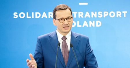 Premier zapowiada zniesienie limitu 30-krotności składek na ZUS. Eksperci widzą w tym głównie cel wyborczy