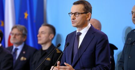 Koronawirus w Polsce. Mateusz Morawiecki: podjęliśmy decyzję o odwołaniu wszystkich imprez masowych