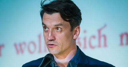 Michał Czernecki zdobył się na szczere wyznanie. Aktor w dzieciństwie był molestowany