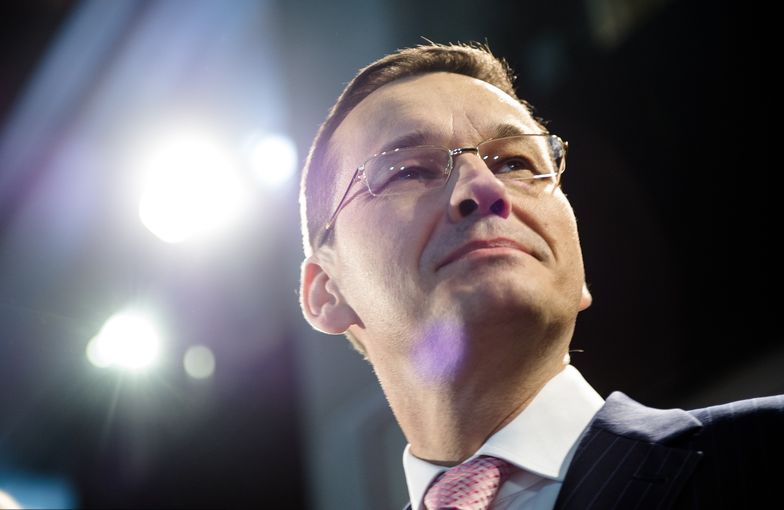 Mateusz Morawiecki chce wpisać się w historię jako pierwszy premier, który zaplanował budżet bez deficytu