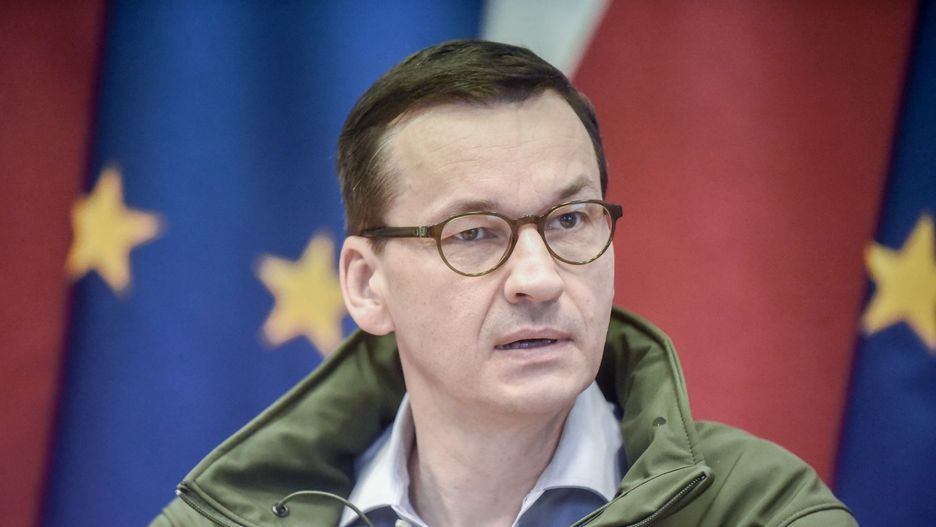 Małopolski Urząd Wojewódzki. Posiedzenie sztabu kryzysowego z udziałem premiera Mateusza Morawieckiego.