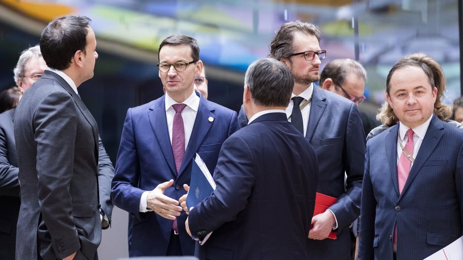 Opozycja krytykuje decyzję premiera Mateusza Morawieckiego
