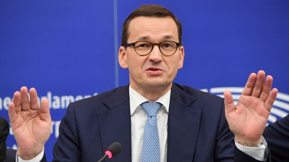 Premier Mateusz Morawiecki podczas konferencji prasowej w Strasburgu
