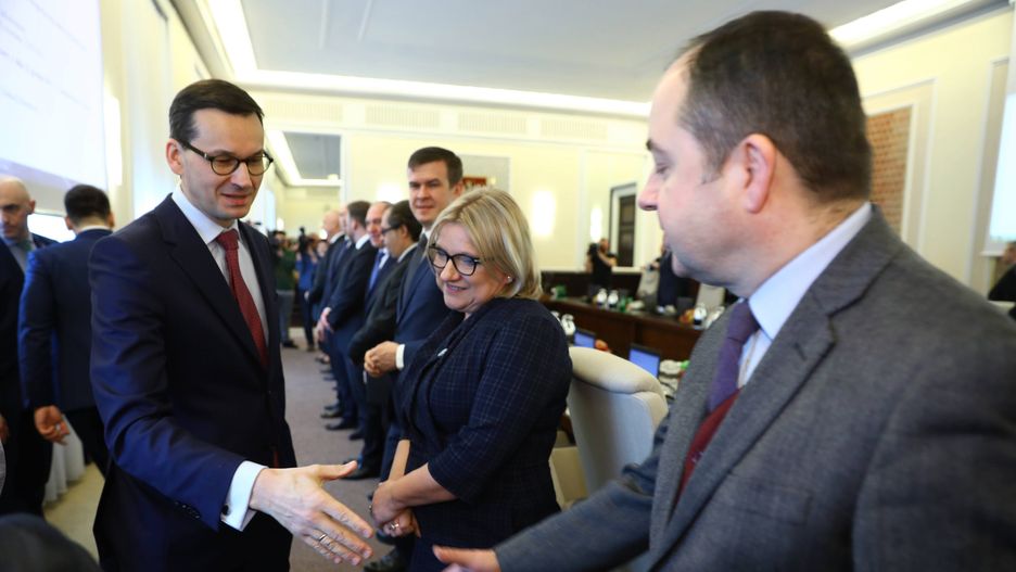 Połowa Polaków dobrze ocenia rząd 