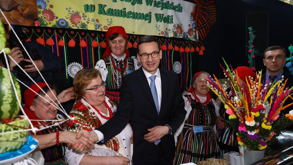 Morawiecki obiecał, że rząd poprawi sytuację mieszkańców małych miejscowości