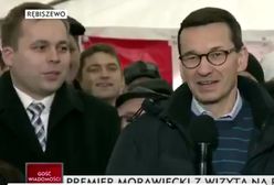 Morawiecki odwiedził rolników. Przyznał, w czym sam był "wprawny"