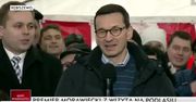 Morawiecki odwiedził rolników. Przyznał, w czym sam był "wprawny"