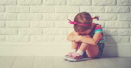 Coraz więcej polskich dzieci z chorobami psychicznymi. Wstrząsający raport
