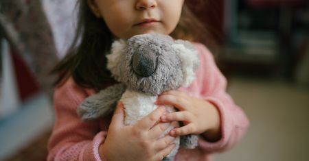 Problem małej Polki. Urzędnicy nie chcą jej wydać numeru PESEL