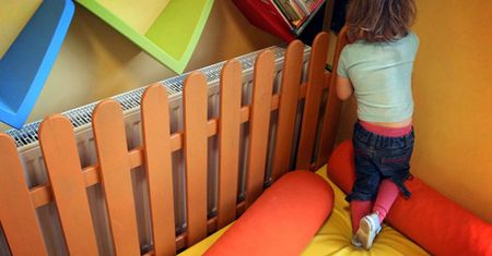 Przedszkolanka przed sądem za poparzenie 3,5 latki. Ruszył proces we Wrocławiu