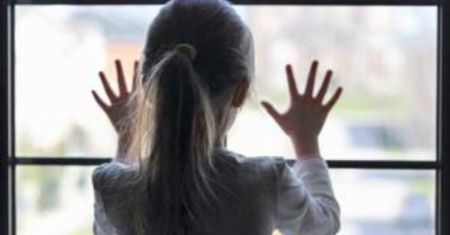 10-latka została zgwałcona i musi urodzić. Rodzina mówi jej, że ma kamień w brzuchu