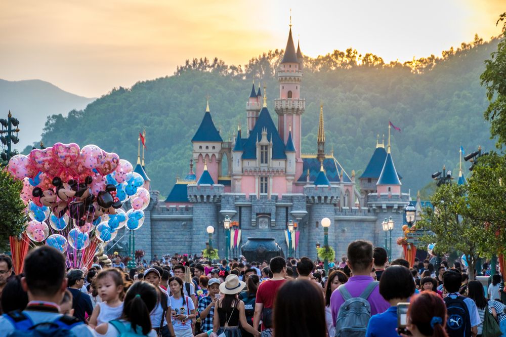 Disneyland tylko dla rodzin z dziećmi? "Bezdzietni nie powinni mieć do niego wstępu"