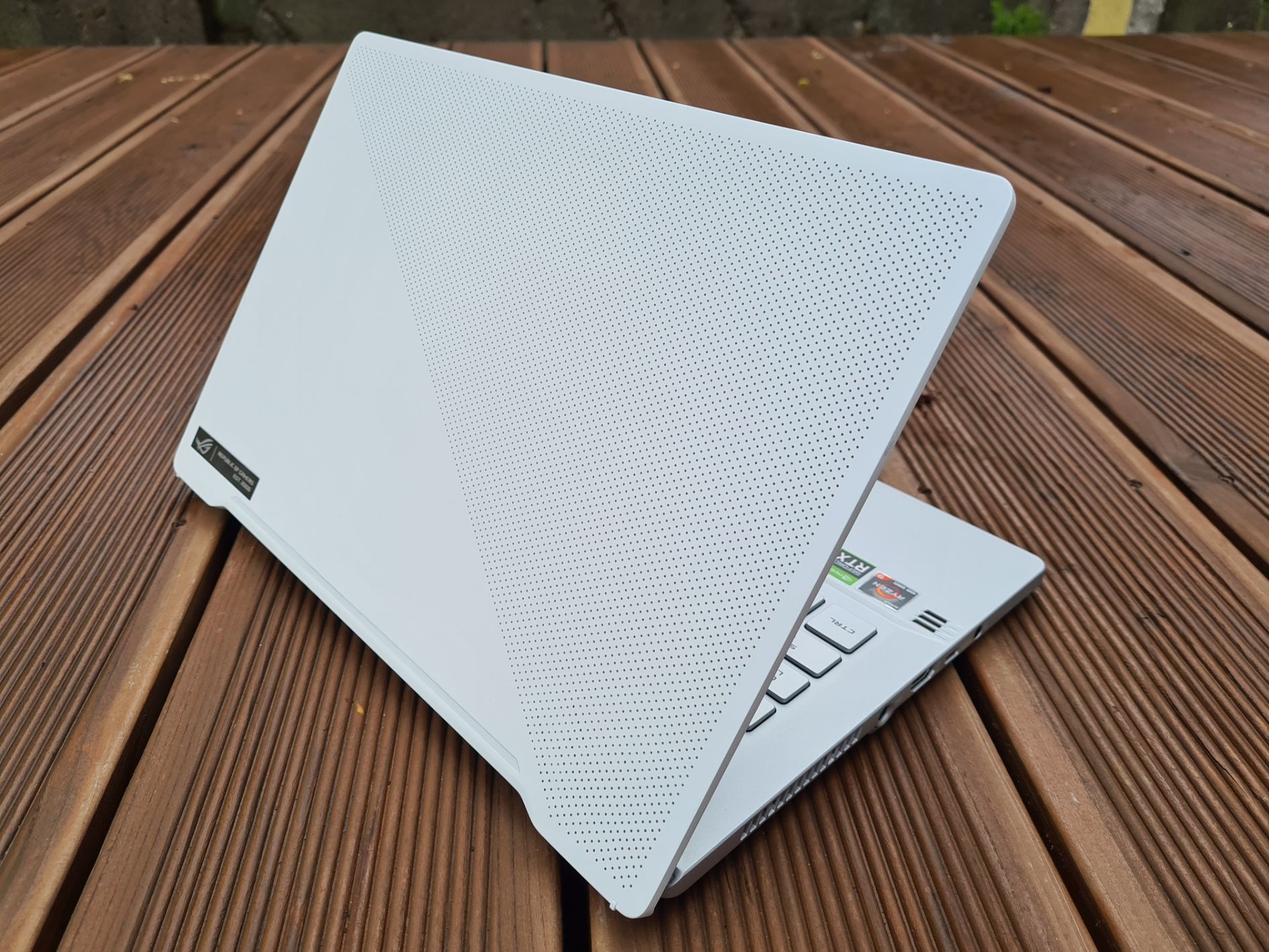 Test Asus ROG Zephyrus G14: osiem rdzeni od AMD i RTX 2060 w "czternastce" 6