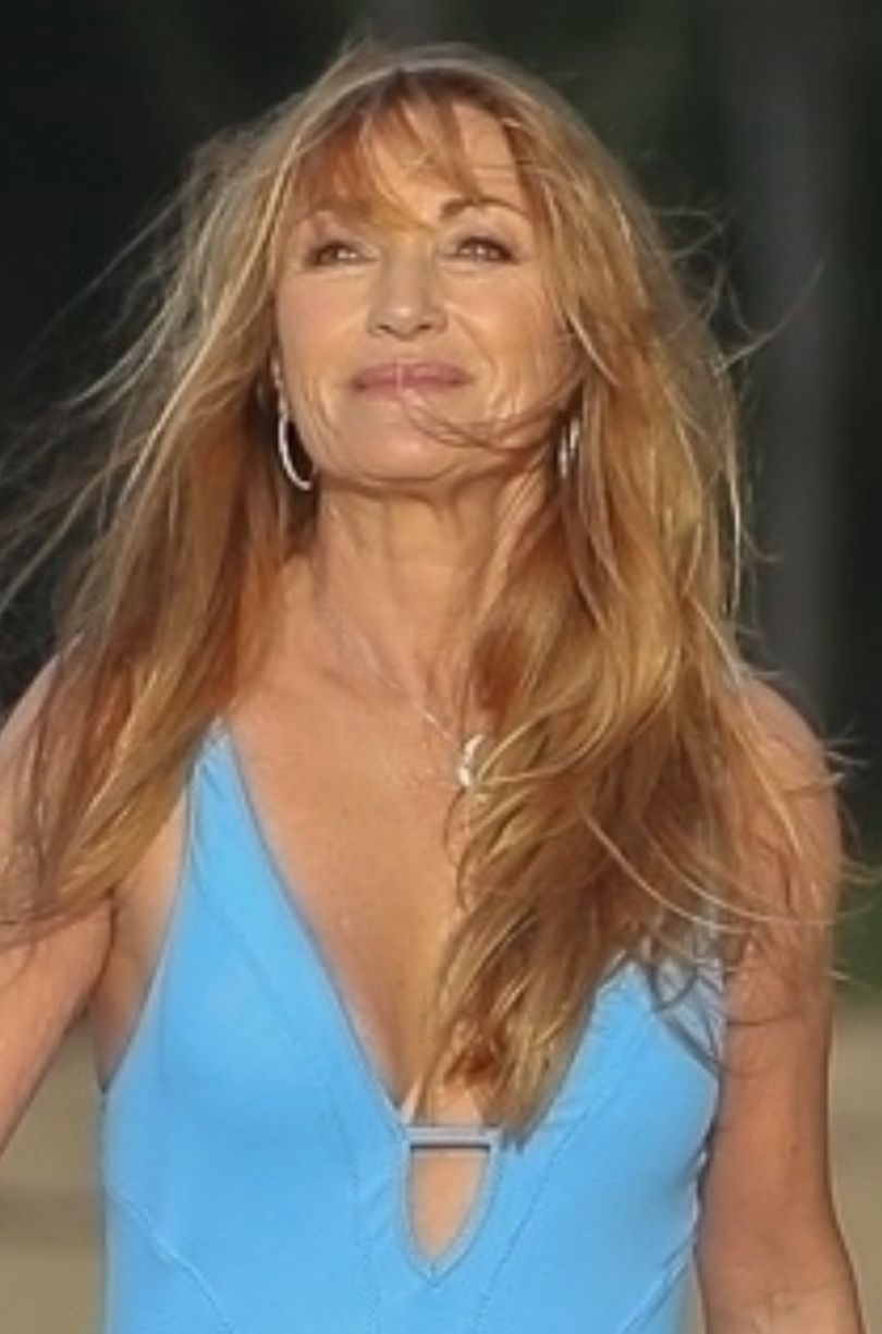 70-letnia Jane Seymour zachwyca wyglądem na hawajskiej plaży