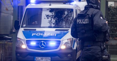 Niemiecka prasa: islamiści mogli ukryć broń w Polsce