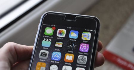 Dzięki tej szybce przekonałem się do zabezpieczania ekranu smartfona