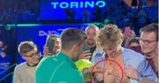 Nagle rozpiął koszulę. Novak Djoković spełnił prośbę fana