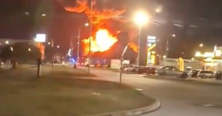 Potężny pożar hali w Słubicach. Spłonął sprzęt AGD