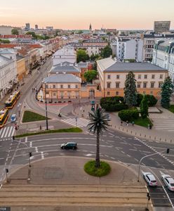 Kościół wynajął lokal za bezcen, dla innych cena była zaporowa. Warszawski ratusz tłumaczy