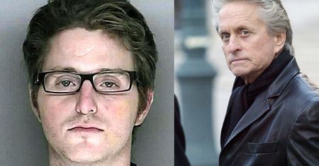 Syn Douglasa BRUTALNIE POBITY w więzieniu!