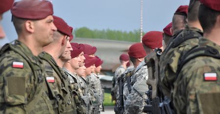 Wakacje z wojskiem. Można zarobić 6 tys. zł