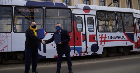 Wrocław. Uniwersytet pomoże MPK. Biolodzy zaprojektują zielone torowiska i przystanki