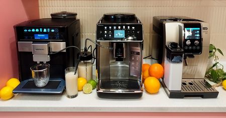 Jaki ekspres do kawy do 3500 zł? Testujemy ekspresy De'Longhi Dinamica Plus, Siemens EQ.6 PLUS i Saeco GranAroma