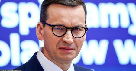 Polacy podzieleni w ocenie premiera? Są wyniki sondażu