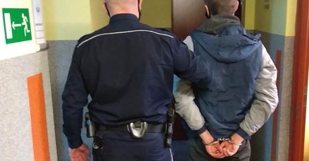 Śląsk. Złodzieje w firmie kurierskiej. Okradali zawartość paczek