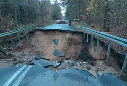 Koszmar w Łobzie. Droga zamieniła się w ośmiometrowy lej