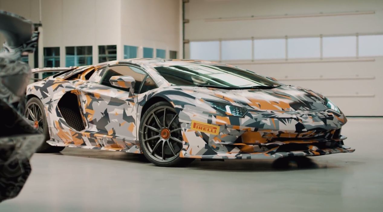 Aventador SVJ w nowej zapowiedzi. Lamborghini się chwali