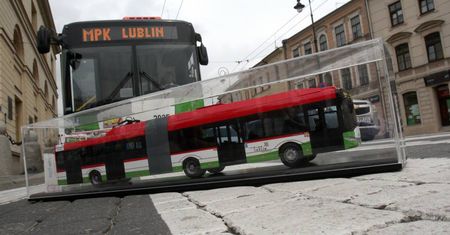 Nowe autobusy wyjadą na ulice Lublina. ZTM podpisał umowę z Warbusem
