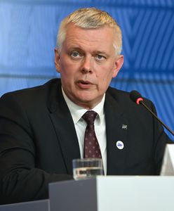 Na jakiej podstawie zamknięto granice? Siemoniak: Jest procedura