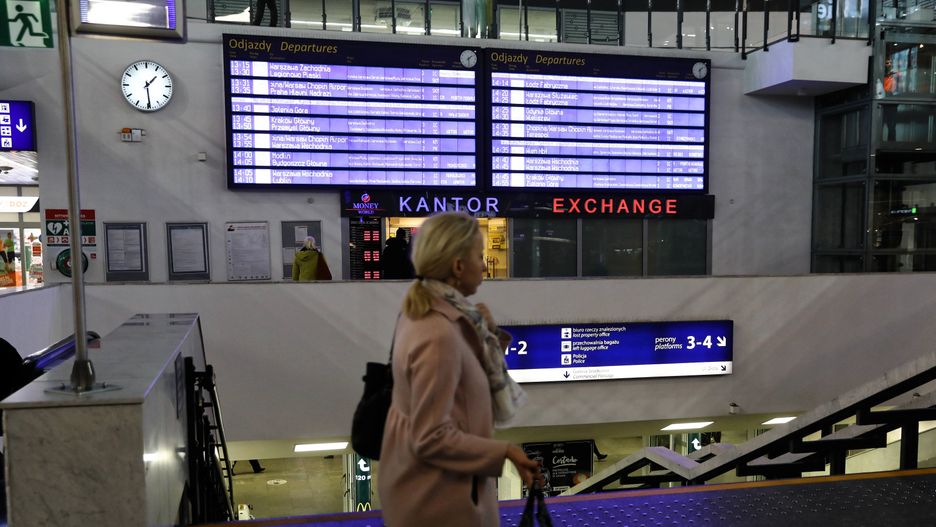 Dworzec Centralny sparaliżowany. Spore opóźnienia pociągów 