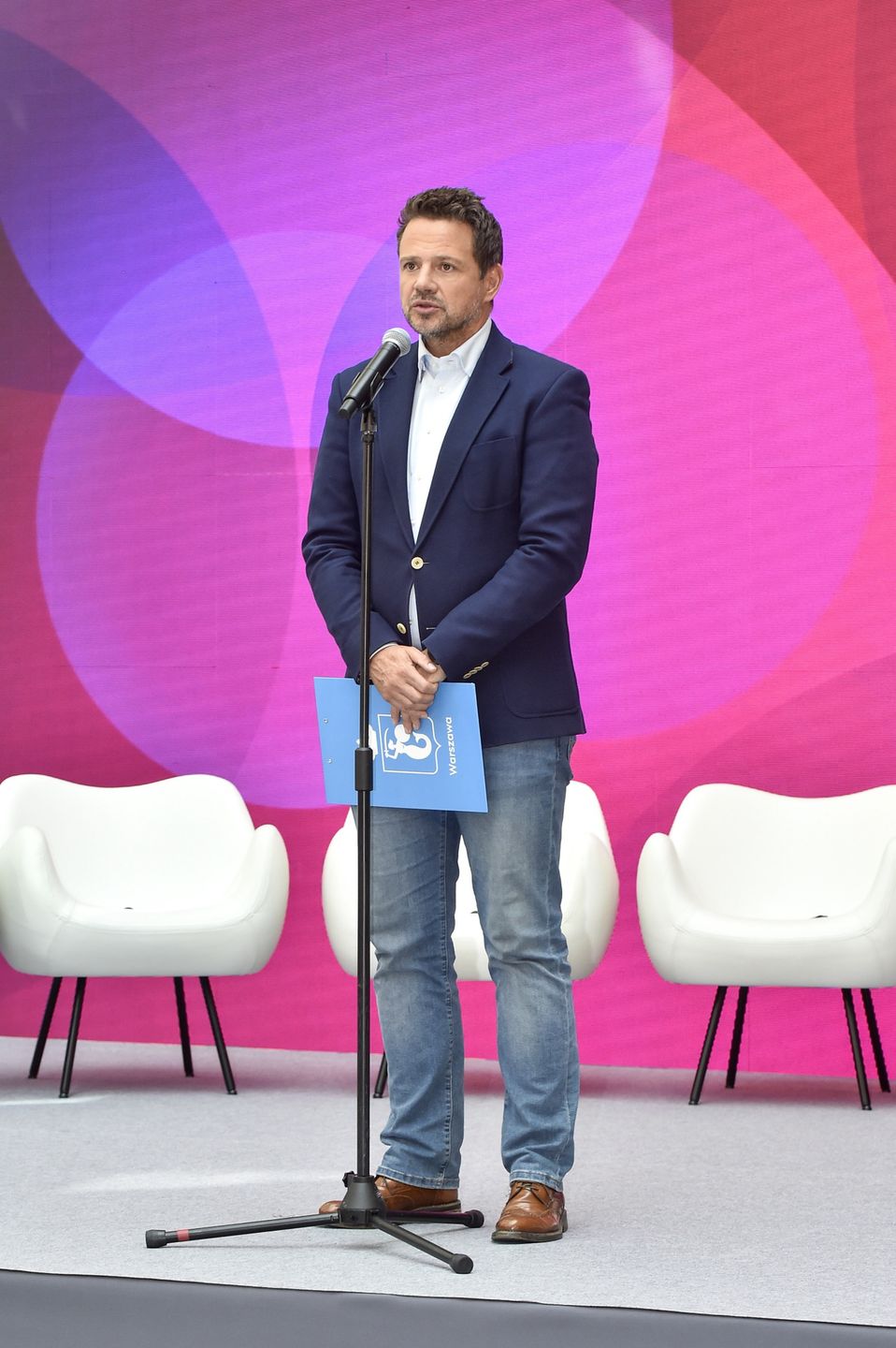 Modowy tiktoker ocenia styl Rafała Trzaskowskiego
