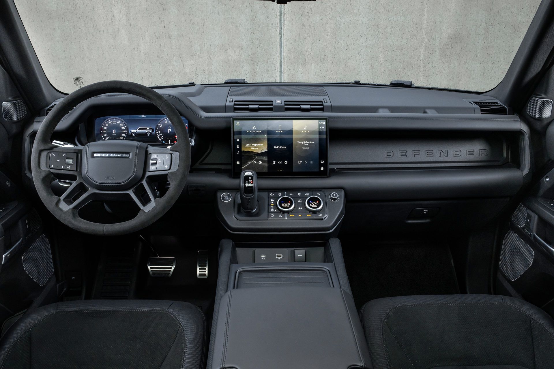Land Rover Defender V8 (2021)