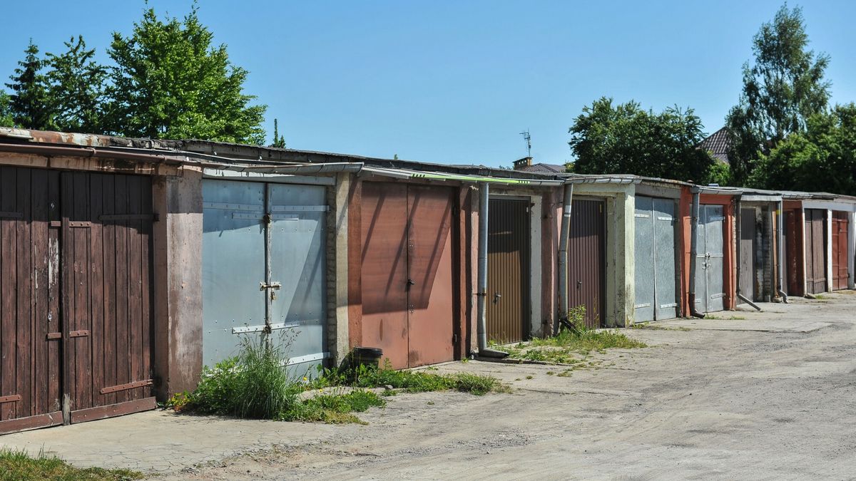 Mieszkańcy Popowic walczą o swoje garaże