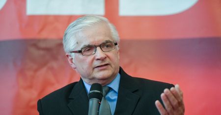 Cimoszewicz o Ukrainie w UE. "Trzeba się będzie dzielić pieniędzmi"