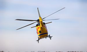 Mężczyzna z palem w szyi. Dramat na spotkaniu firmowym