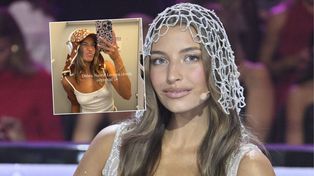 Julia Wieniawa w odważnej stylizacji w podróży. Postawiła na prześwitujący top i zapowiedziała urlop