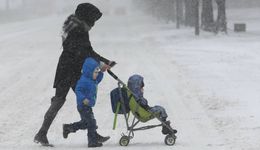 Nie 2, a nawet 8 dni płatnej opieki nad dzieckiem. Inicjatywa w Sejmie