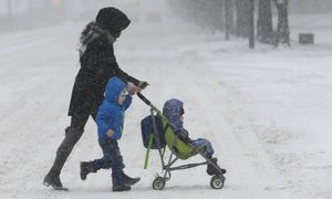 Nie 2, a nawet 8 dni płatnej opieki nad dzieckiem. Inicjatywa w Sejmie