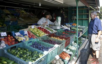 Niemcy szturmują polskie sklepy: oszczędności na codziennych zakupach